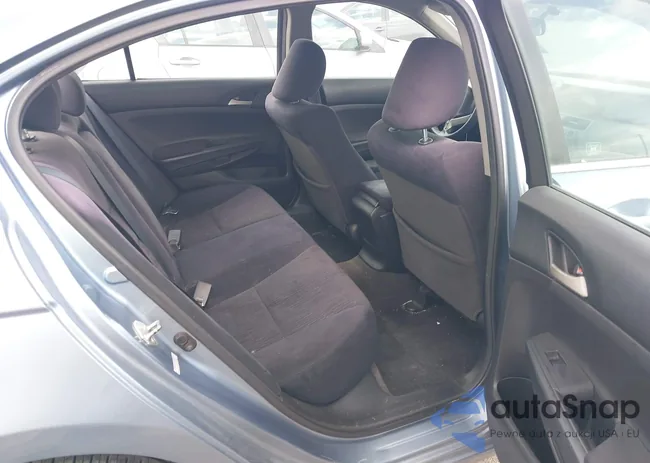 1HGCP2F34BA094369: 42188493