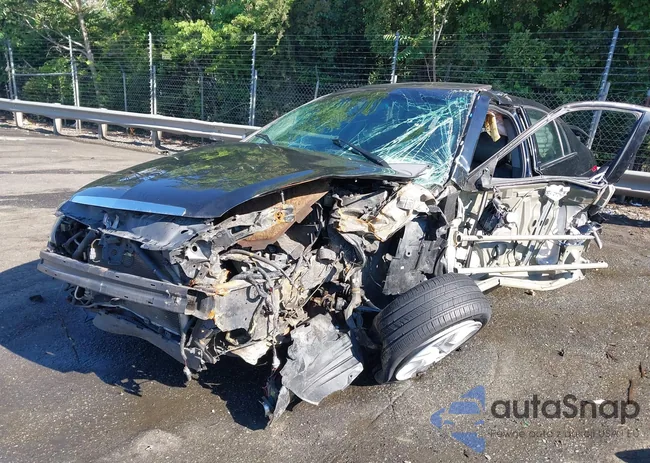 19UUA66228A025953: 42188733