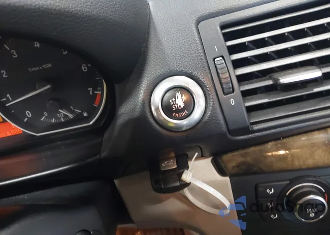 WBAUN1C59CVH84346: 42188796