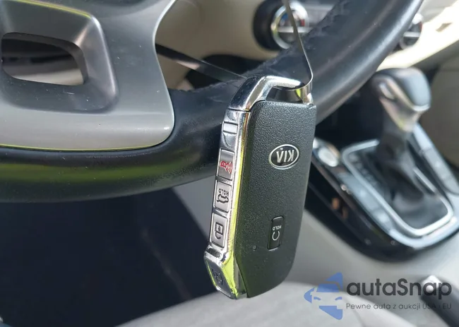 KNDJ33AU2M7133287: 42188910