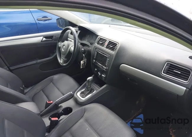 3VWLL7AJ4BM117694: 42188964