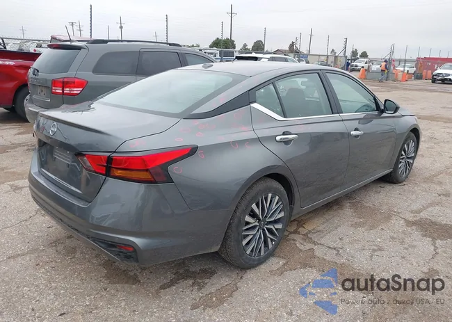 1N4BL4DV8SN382058: 42188230