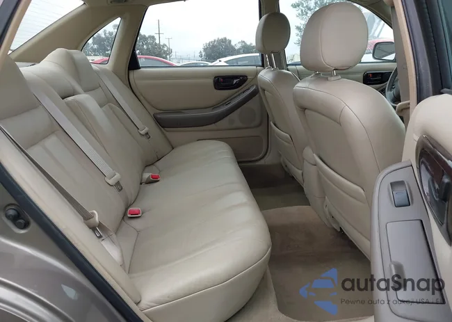 4T1BF18B5WU274472: 42188432