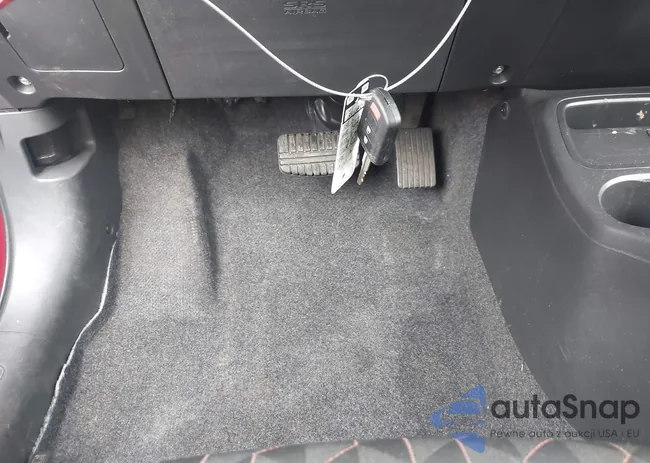 ML32AUHJ1MH009083: 42189679