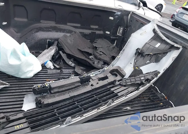 1GCPWCED8MZ165256: 42189686