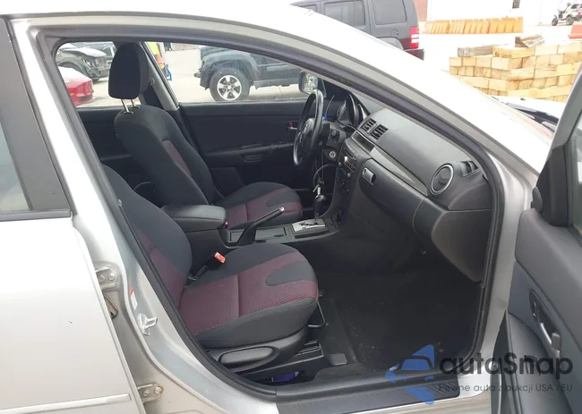 JM1BK343051238053: 42189736