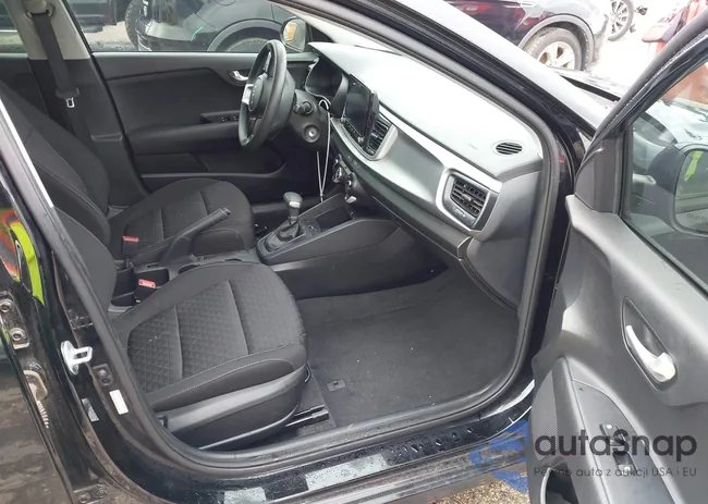 3KPA24AD0PE544068: 42189745