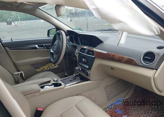 WDDGF8AB6EA946106: 42189757