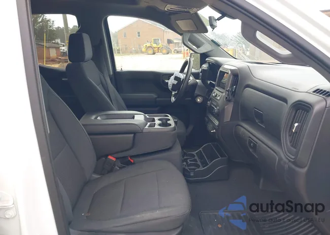 1GCRYBEH2KZ403678: 42189796