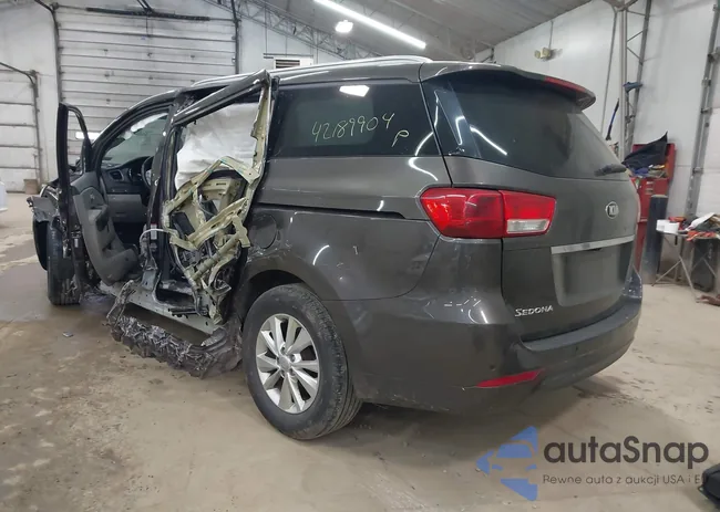 KNDMB5C19G6111022: 42189904