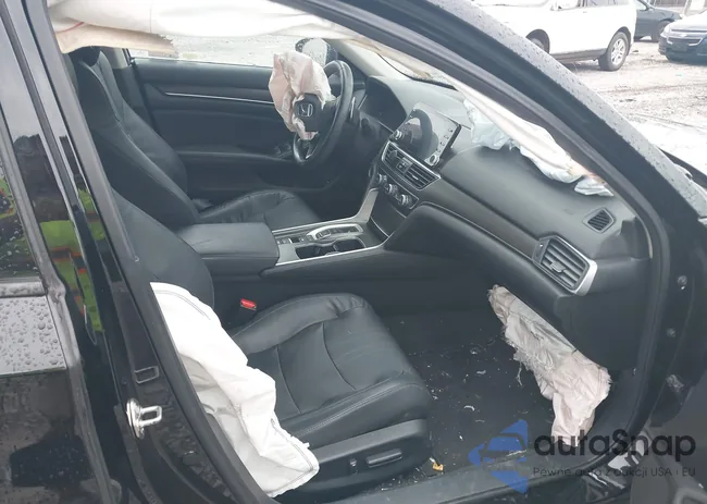 1HGCV3F53JA001899: 42189945