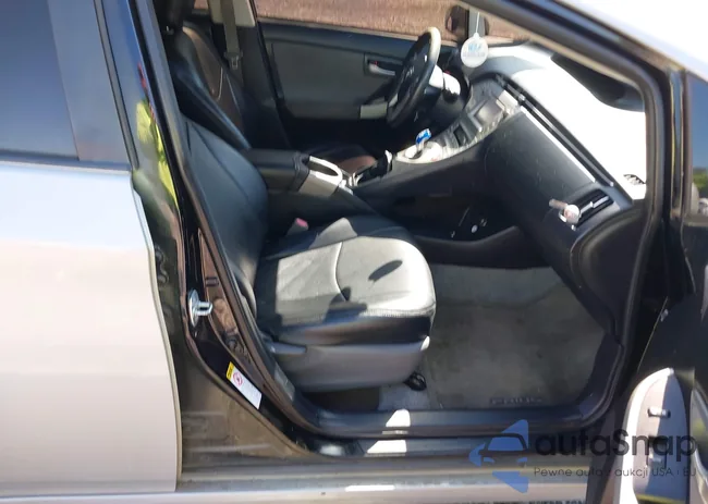 JTDKN3DU0F0417331: 42189981