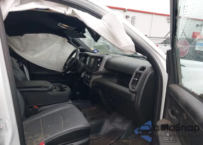 3C6UR5HJ4RG188121: 42189987