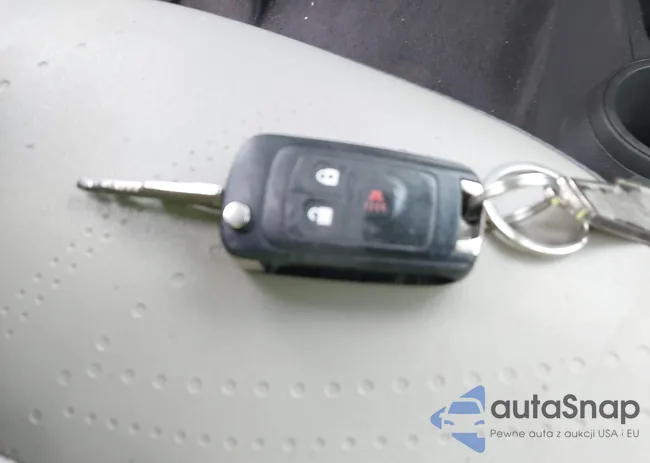 KL8CF6S92EC411702: 42190017