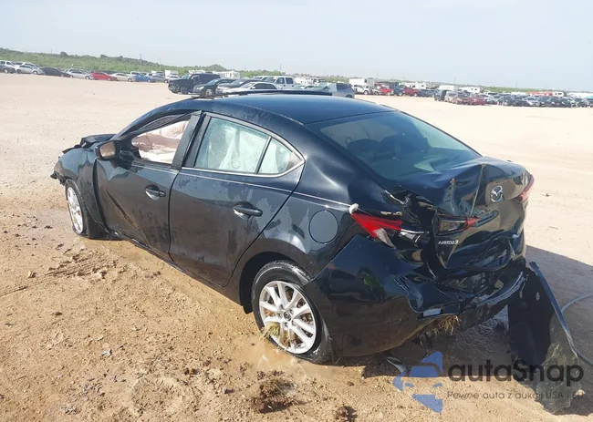 3MZBN1U76JM172939: 42189372