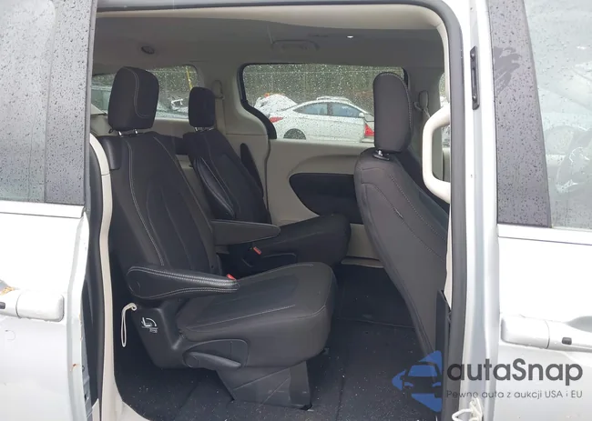 2C4RC1CG6PR616945: 42190540