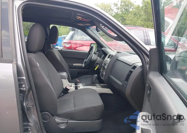 1FMCU0D76AKD25763: 42190569