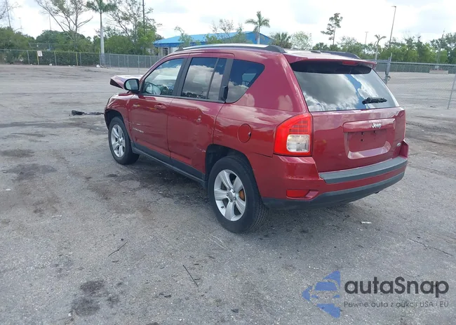 1C4NJCEB4CD677497: 42190600