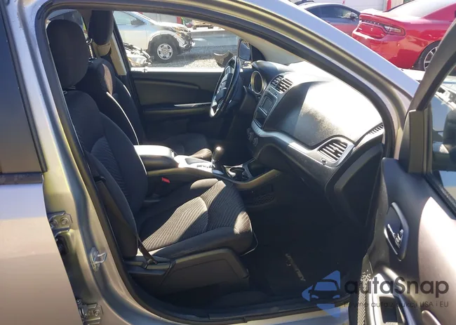 3C4PDCBG4HT563310: 42190636