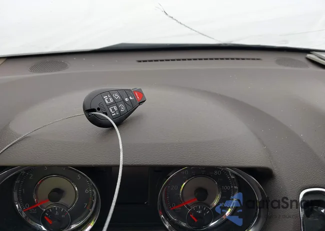 2C4RC1BG1FR740265: 42190836