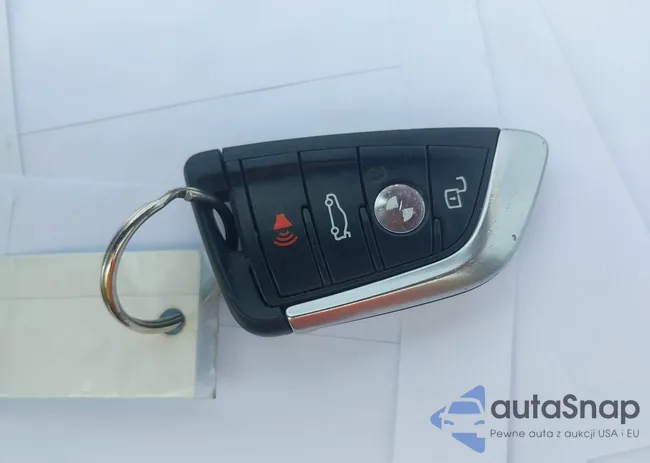 5YMTS0C03L9C47882: 42190990