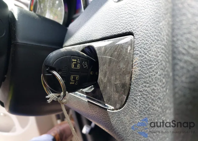 2C4RC1BGXER207409: 42190100