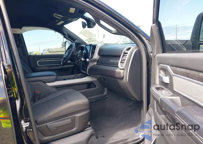 3C6UR5DL3PG635901: 42190122