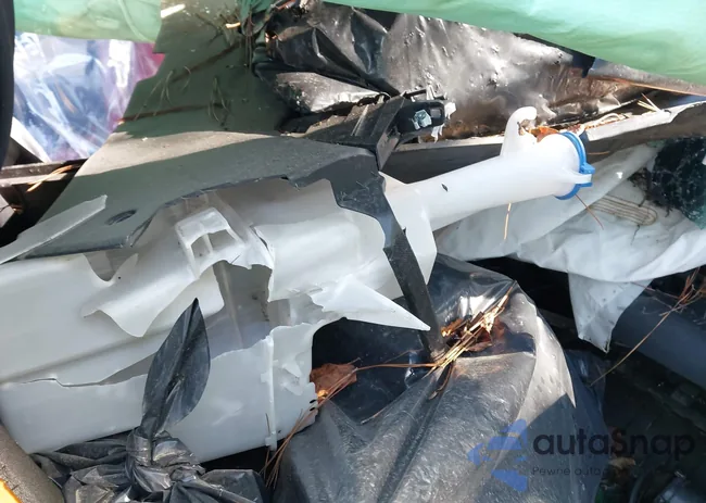 KM8K12AA3MU637032: 42190349