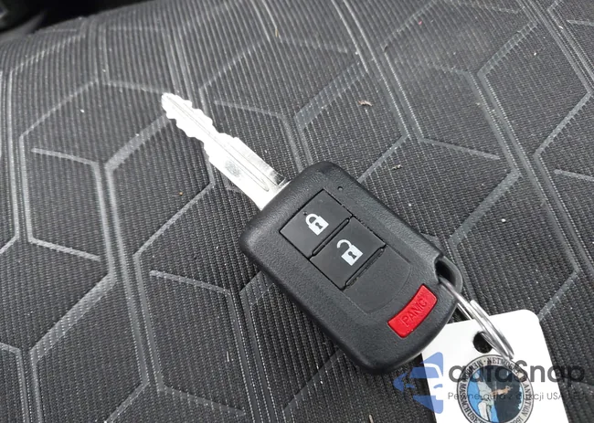 JA4ARUAU8PU002904: 42190409