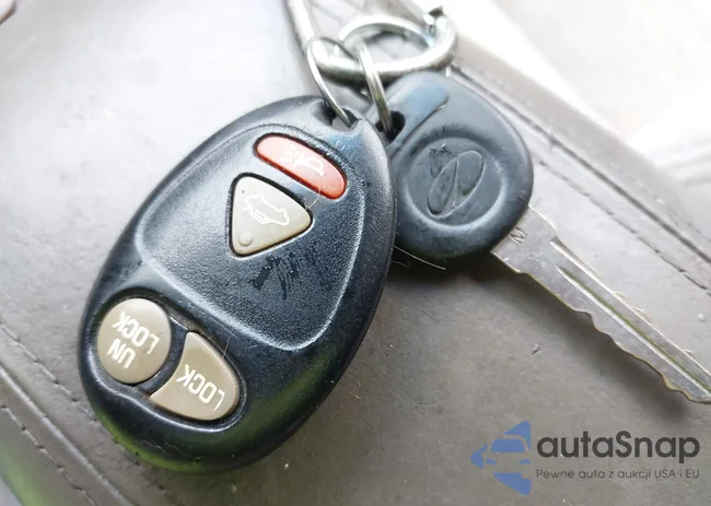 1G3WH52H41F219545: 42191553