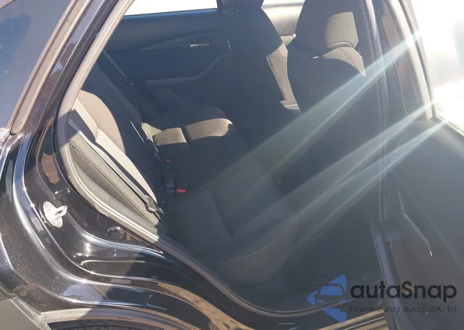 3MVDMBAM7PM528546: 42191598