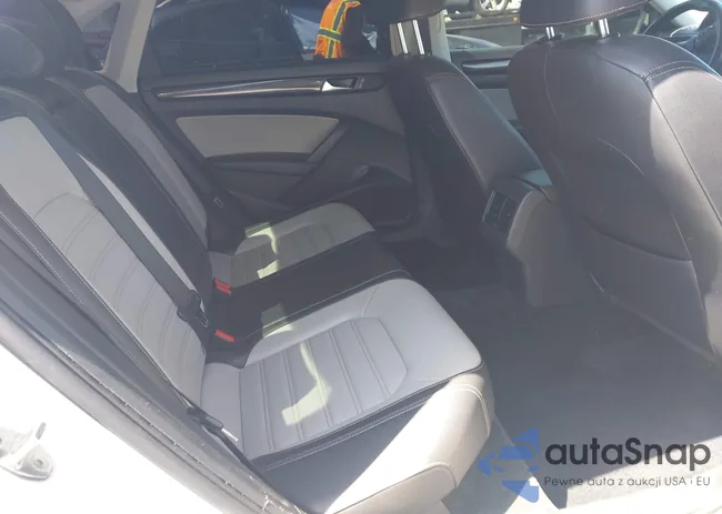 1VWBT7A32FC014830: 42191696