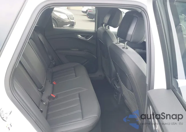 WA1MUBFZ3RP051935: 42191939