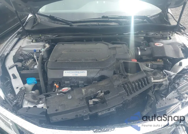 1HGCR3F98HA033961: 42192032