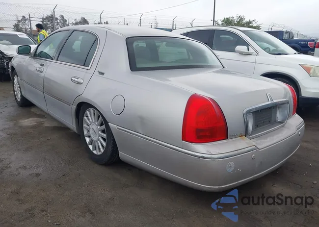 1LNHM82W35Y613094: 42191430