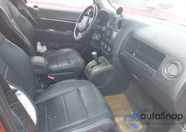 1C4NJRFB6FD143438: 42192902