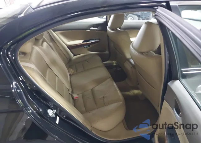 1HGCP26879A062540: 42193022