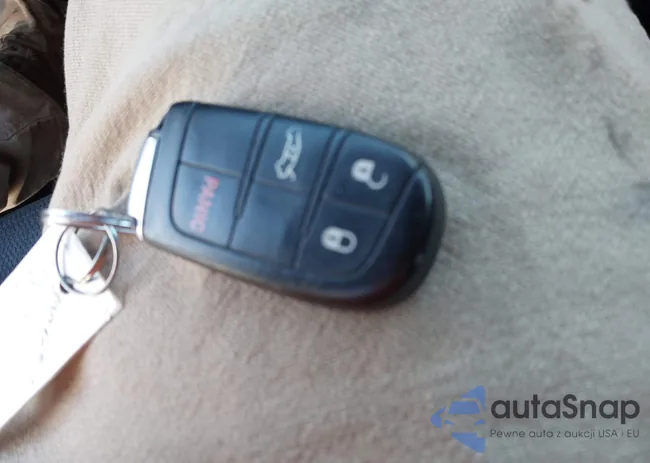 1C3CCCBB0GN144833: 42192284