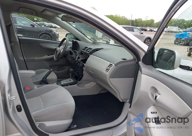 2T1BU4EE8AC290830: 42193508