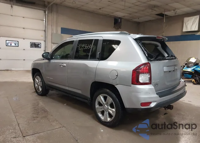 1C4NJDEB4GD631759: 42193660