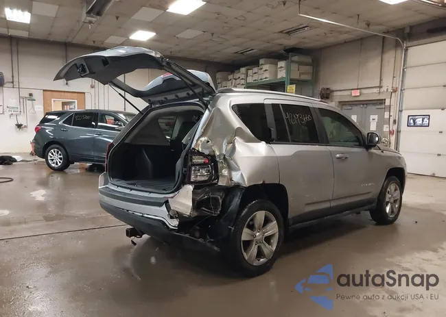 1C4NJDEB4GD631759: 42193660