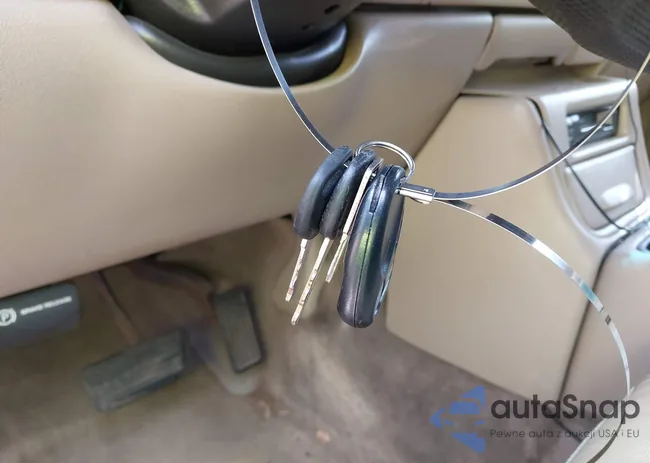 2GCEC19T711148913: 42193904