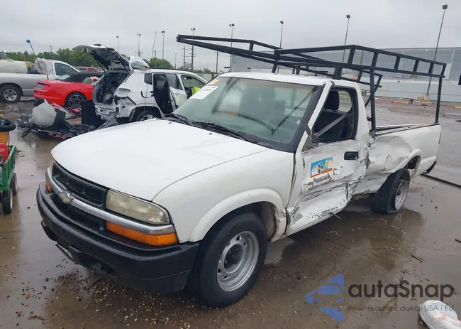 1GCCS14X3X8137482: 42193057