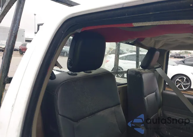 1GCCS14X3X8137482: 42193057