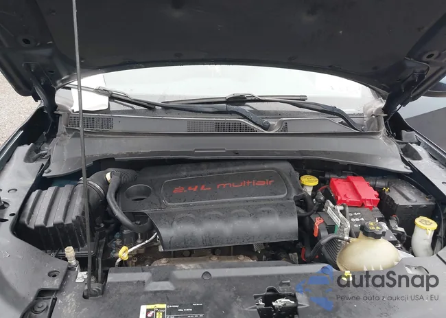 3C4NJDBB7LT160148: 42193069