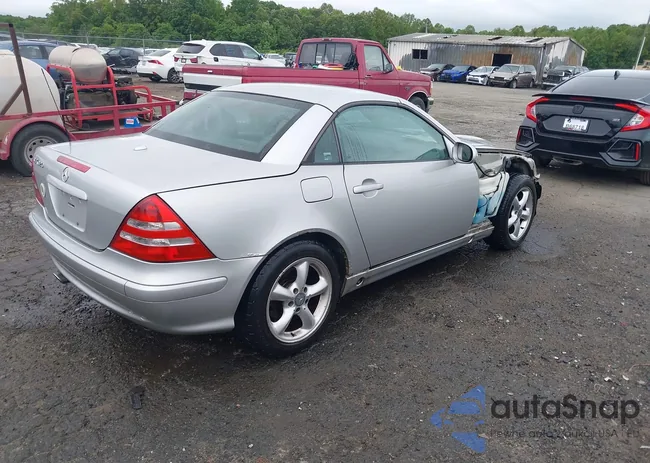 WDBKK65F61F223014: 42193397