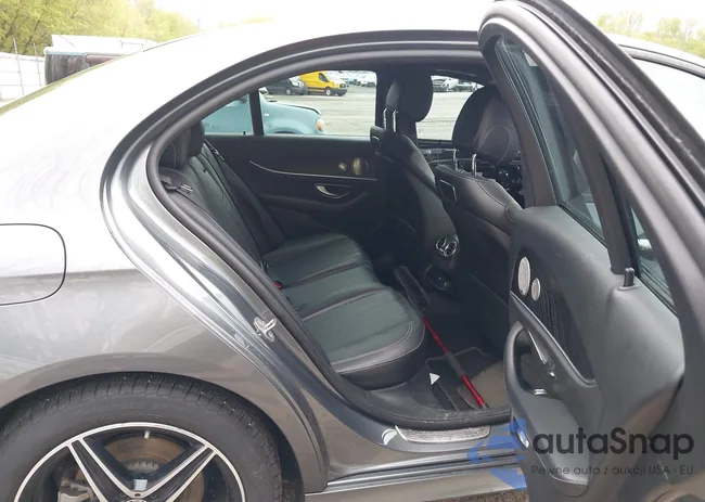 WDDZF4KB6JA376134: 42193427