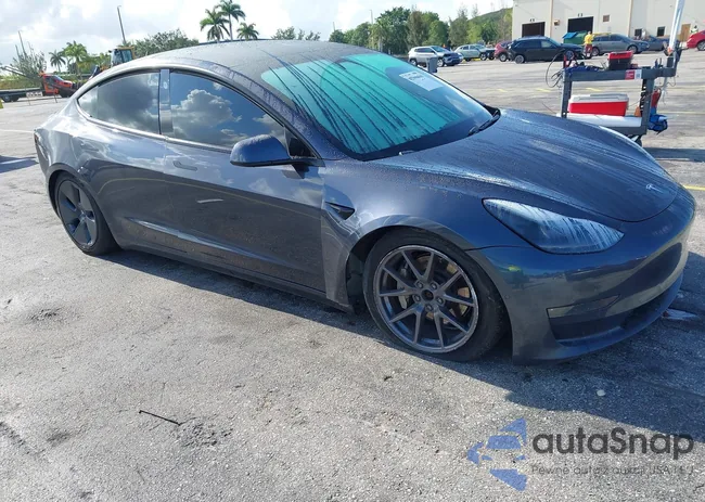 5YJ3E1EB7MF030117: 42194460