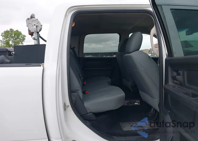 3C6UR5HL4EG251925: 42194522