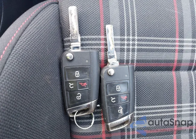 3VW4T7AU7HM068899: 42194733